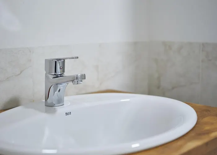 El Cuartel - Avila Villatoro